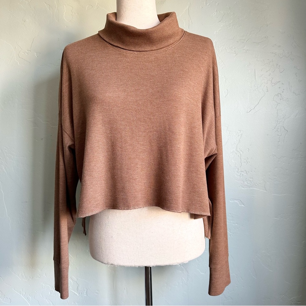 NWOT American Eagle Women Cinnamon Brown Mock Neck Thermal Knit Crop‎ Top Med.